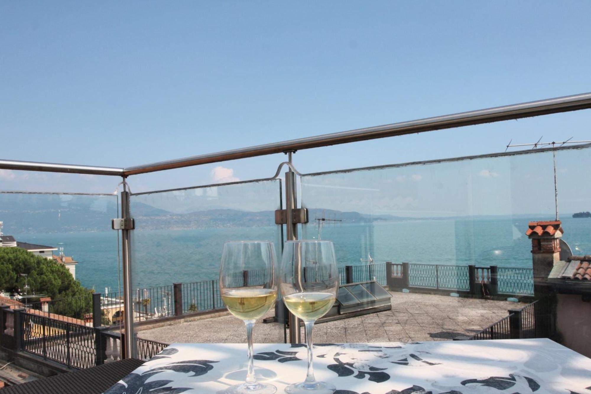 Atelier Hotel Gardone Riviera Exterior foto