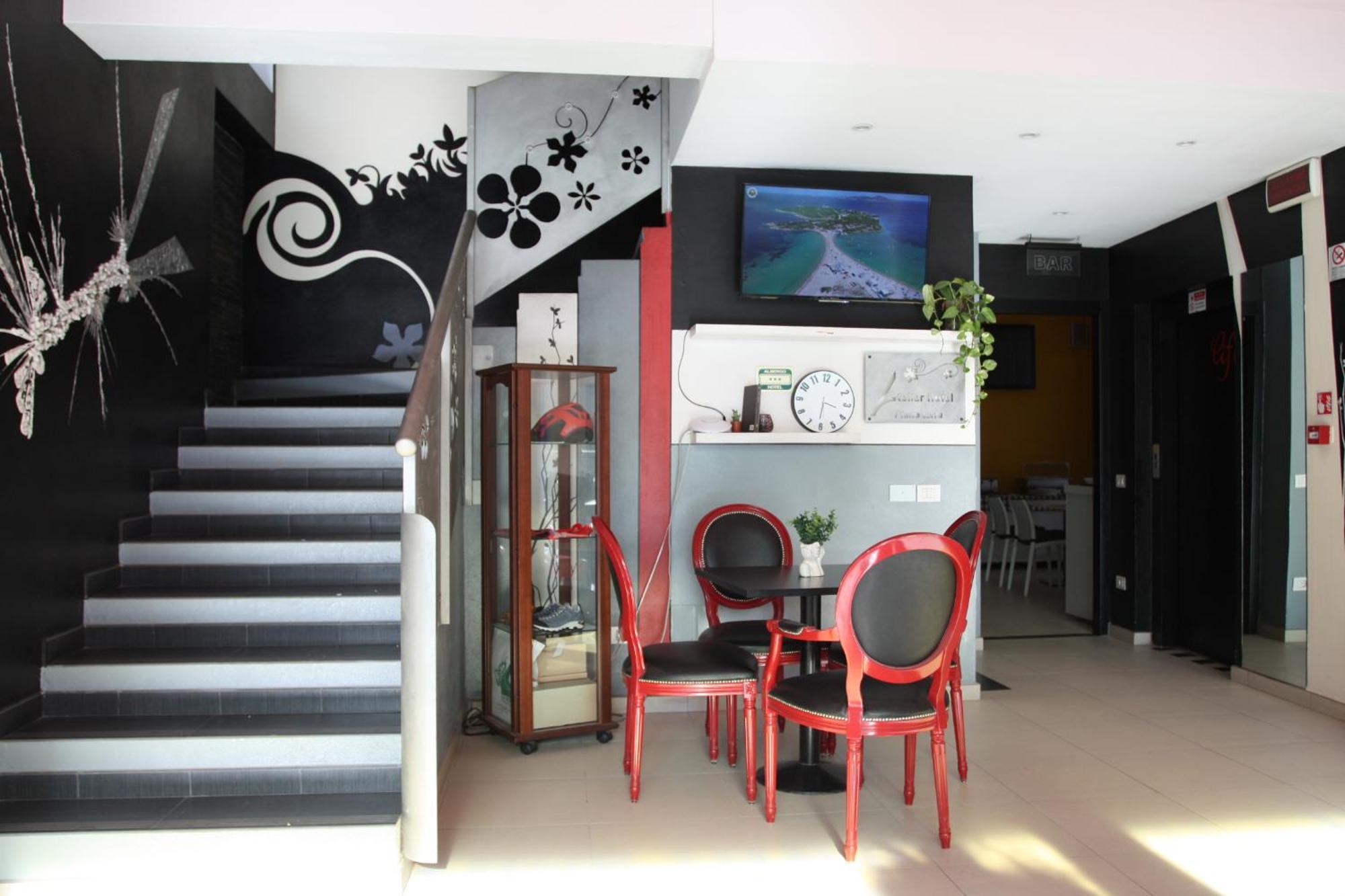 Atelier Hotel Gardone Riviera Exterior foto